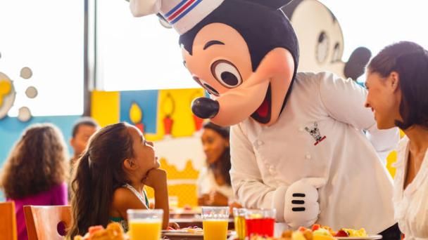 chef-mickeys-gallery00